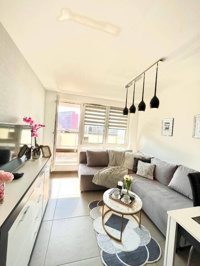 Downtown Apartments Family&Friends เชชูฟ ภายนอก รูปภาพ