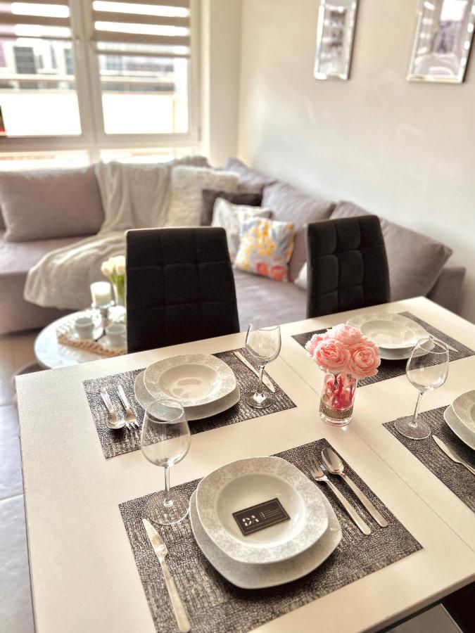 Downtown Apartments Family&Friends เชชูฟ ภายนอก รูปภาพ