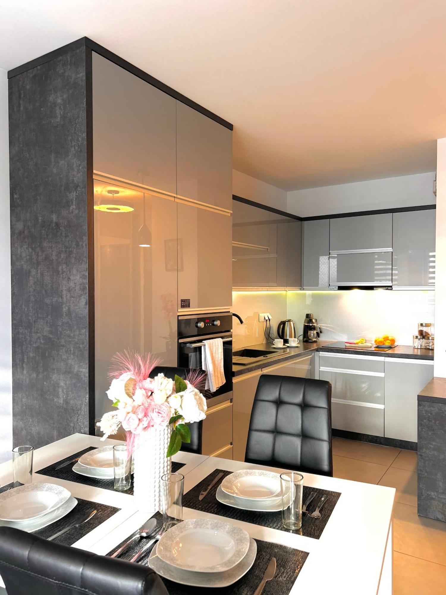 Downtown Apartments Family&Friends เชชูฟ ภายนอก รูปภาพ