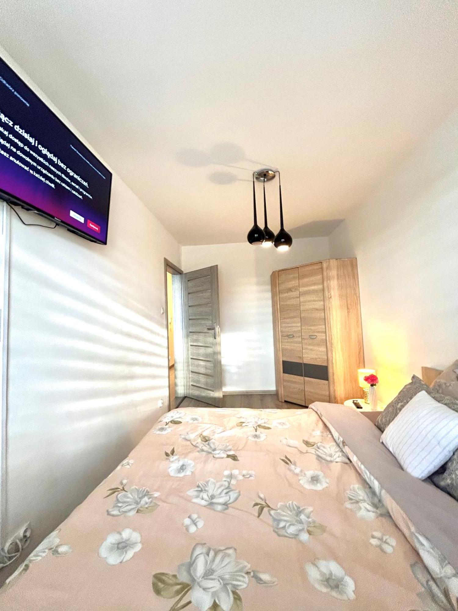 Downtown Apartments Family&Friends เชชูฟ ภายนอก รูปภาพ