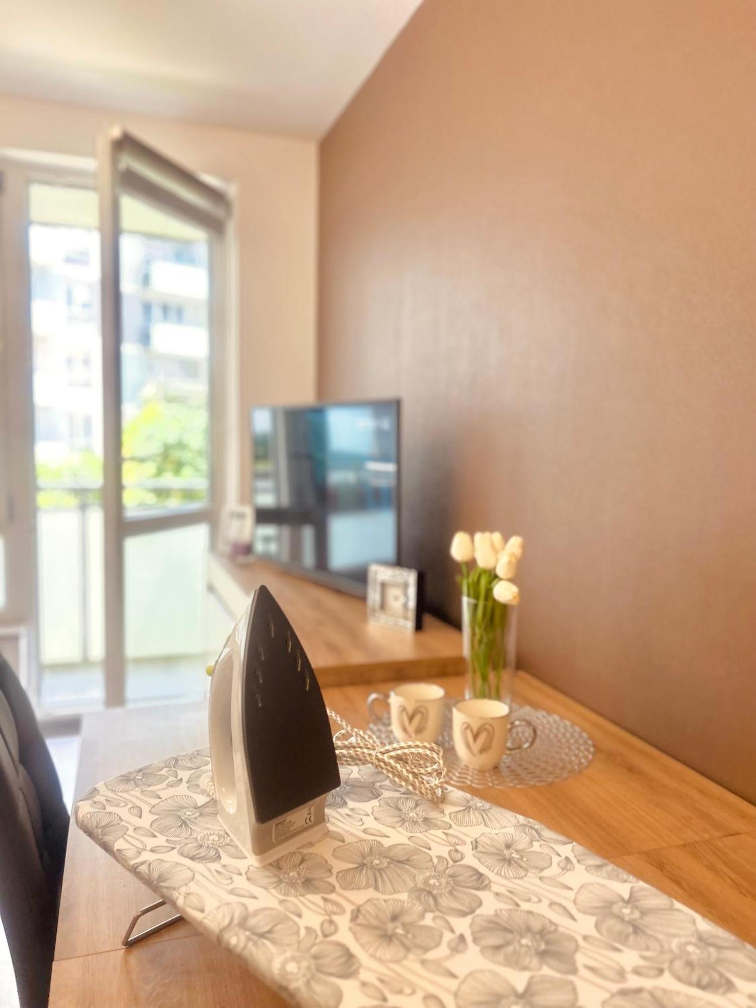 Downtown Apartments Family&Friends เชชูฟ ภายนอก รูปภาพ